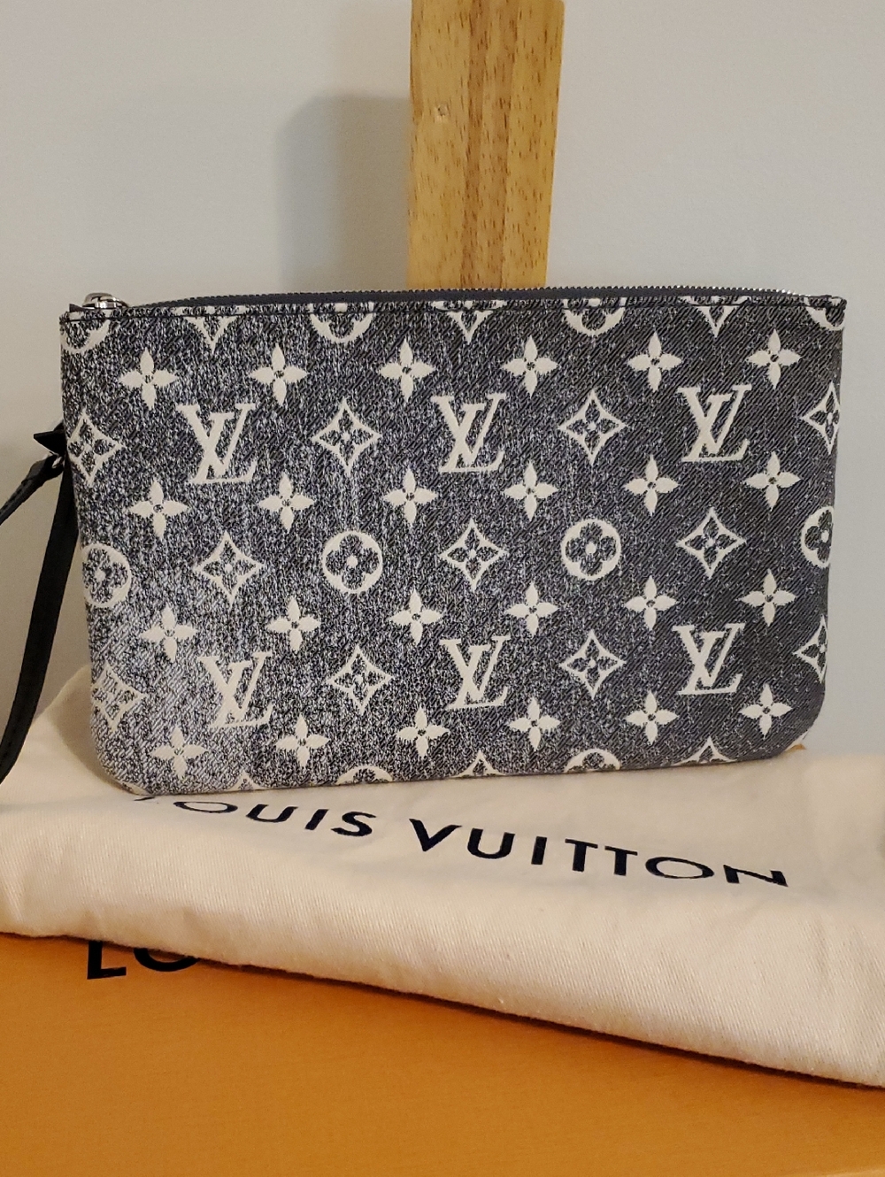 New Louis Vuitton Neverfull Grey Denim Monogram Jacquard Pochette Box & Dustbag